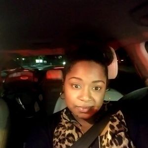 Meet your Posher, Staci